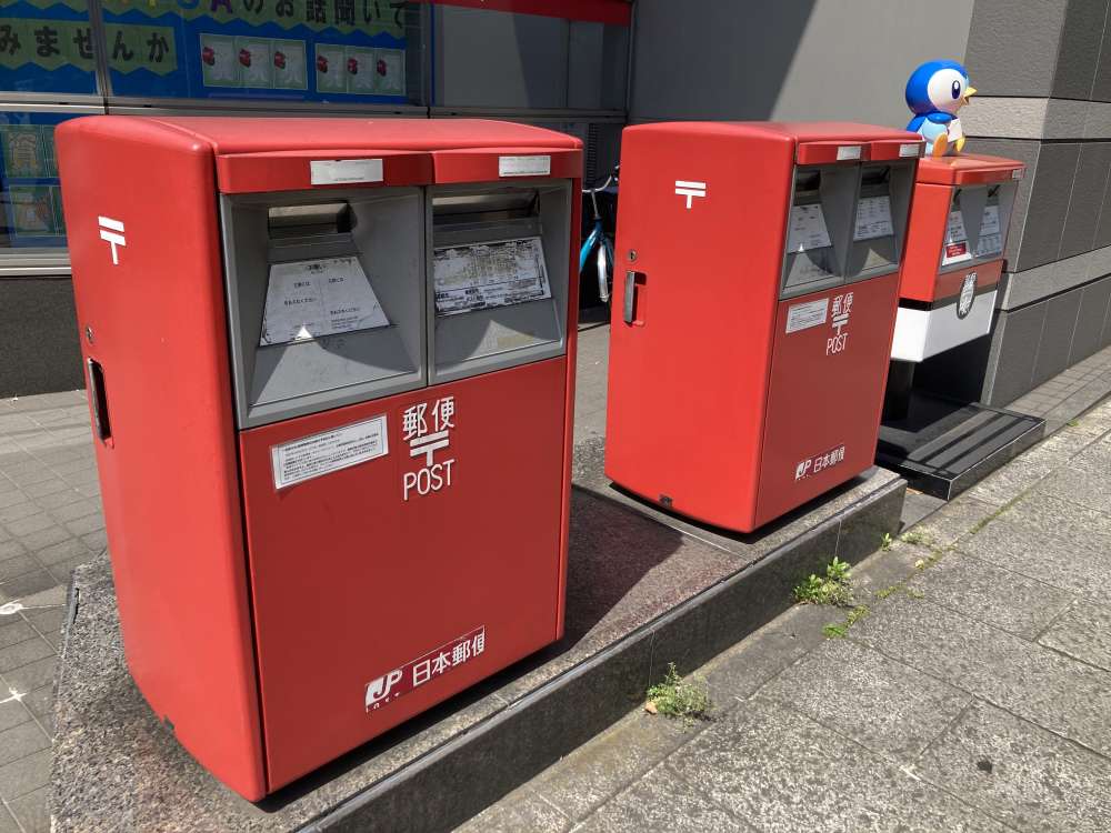 3台のポスト達